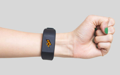 This New Bracelet Will Shock Your Bad Habits Away